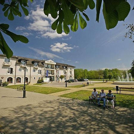 Xavin Wellness Hotel & Restaurant Harkány Εξωτερικό φωτογραφία