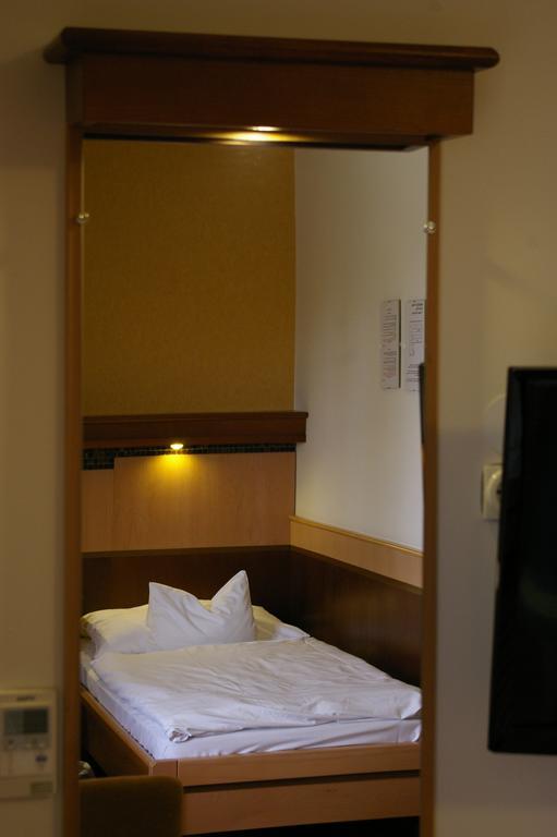 Xavin Wellness Hotel & Restaurant Harkány Δωμάτιο φωτογραφία