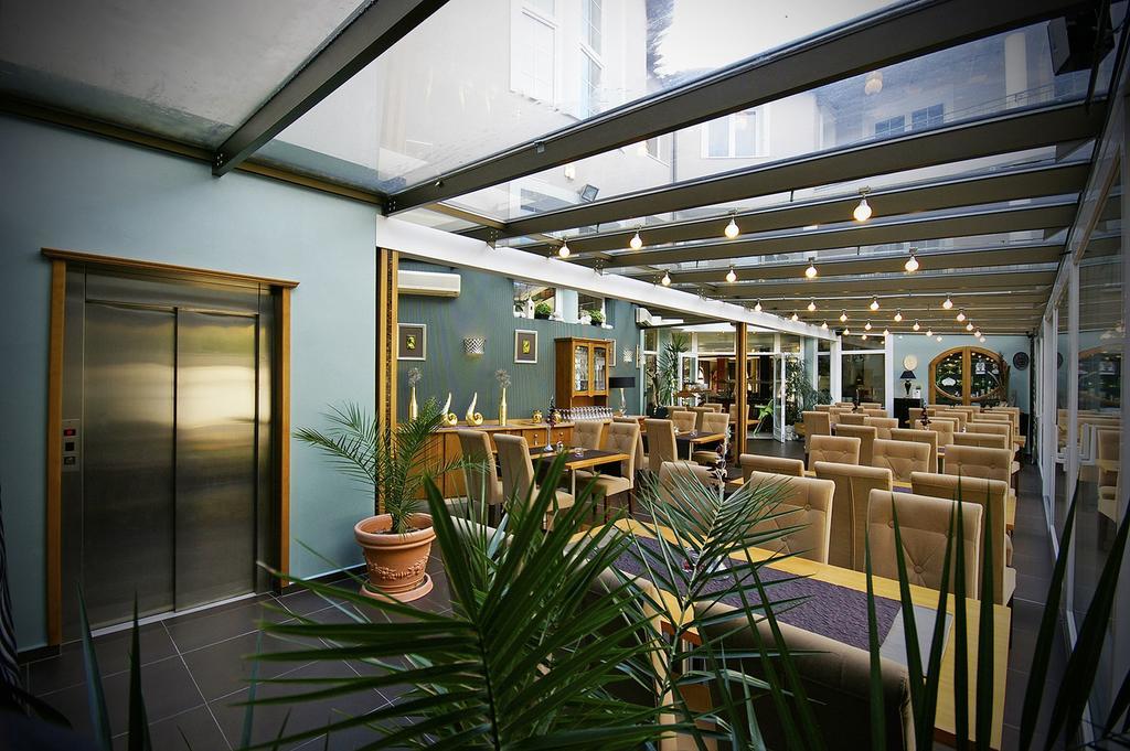 Xavin Wellness Hotel & Restaurant Harkány Εξωτερικό φωτογραφία